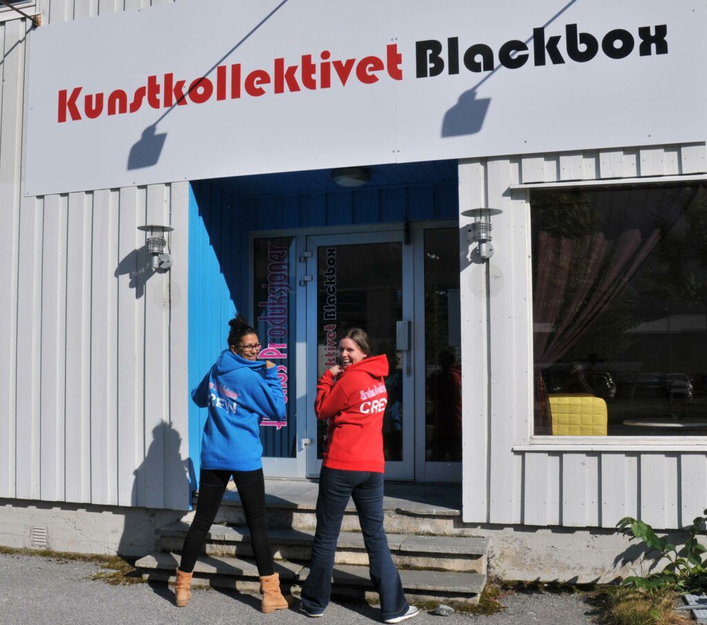Fasadeskilt for Kunstkollektivet Blackbox